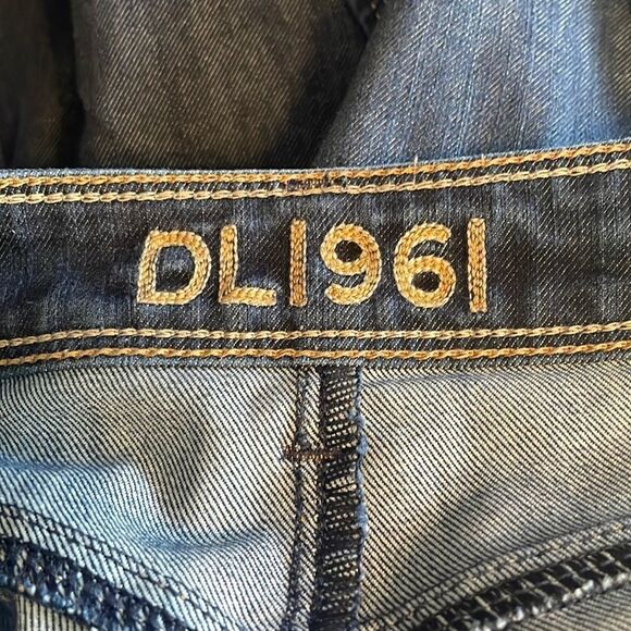 DL1961 Angel Mid-rise Skinny Bolt Wash Jeans - Picture 4 of 12